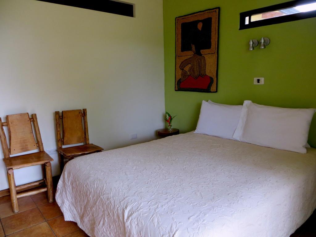 Bed & Breakfast Pura Vida Tambor (Alajuela)